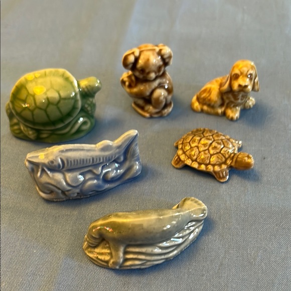 Vintage Wade Whimsies Porcelain Figurines England Assorted Lot of Six (6) 🐢🐨 - Picture 1 of 11